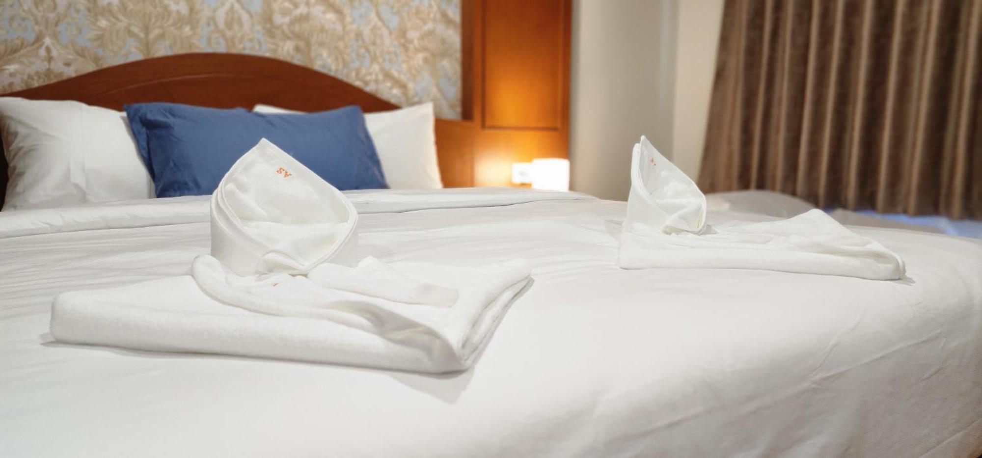 Arya Suites Patong Beach エクステリア 写真
