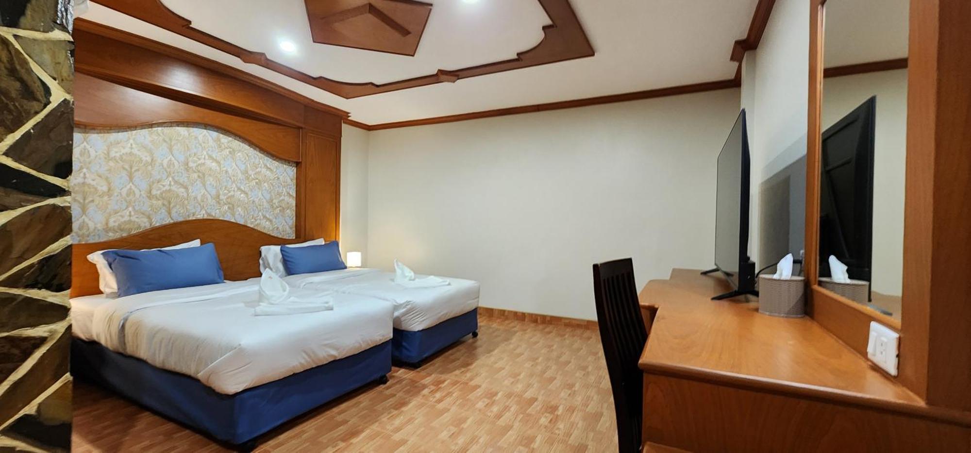 Arya Suites Patong Beach エクステリア 写真